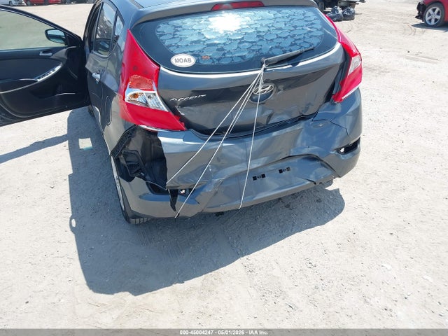 2013 Hyundai Accent Gs მანქანა იყიდება აუქციონზე, vin: KMHCT5AE9DU070196, აუქციონის ნომერი: 45004247