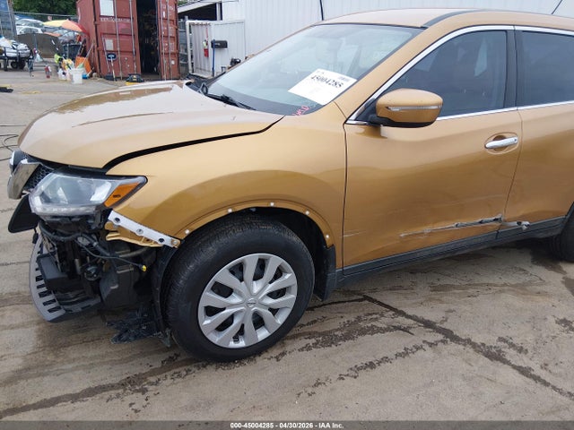 2015 Nissan Rogue S მანქანა იყიდება აუქციონზე, vin: KNMAT2MT5FP517497, აუქციონის ნომერი: 45004285