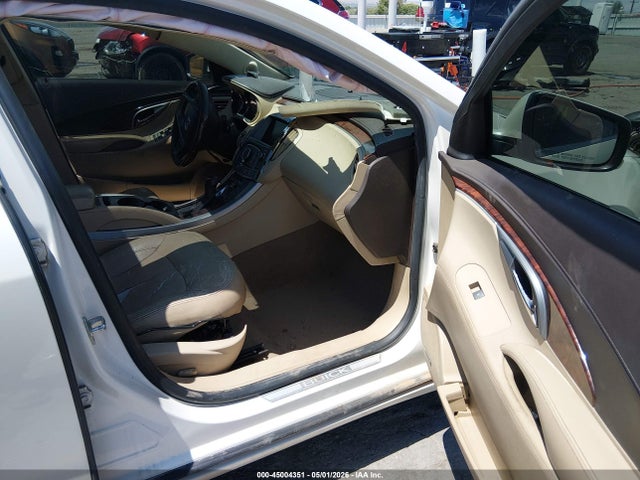 45004351 :رقم المزاد ، 1G4GE5GD8BF213389 vin ، 2011 Buick Lacrosse Cxs مزاد بيع