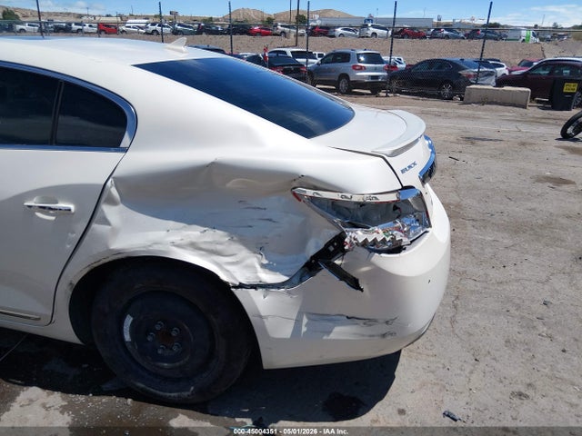 45004351 :رقم المزاد ، 1G4GE5GD8BF213389 vin ، 2011 Buick Lacrosse Cxs مزاد بيع