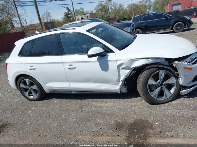 Продажа на аукционе авто 2020 Audi Q5 Premium 45 Tfsi Quattro S Tronic/titanium Premium 45 Tfsi Quattro S Tronic, vin: WA1ANAFYXL2093105, номер лота: 45004356
