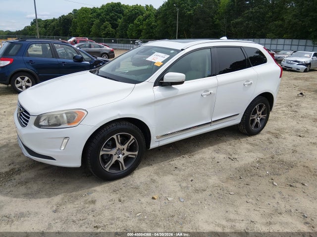 2015 Volvo Xc60 T6 მანქანა იყიდება აუქციონზე, vin: YV4902RB9F2563792, აუქციონის ნომერი: 45004368