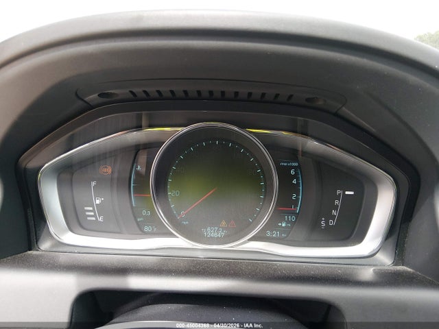 2015 Volvo Xc60 T6 მანქანა იყიდება აუქციონზე, vin: YV4902RB9F2563792, აუქციონის ნომერი: 45004368