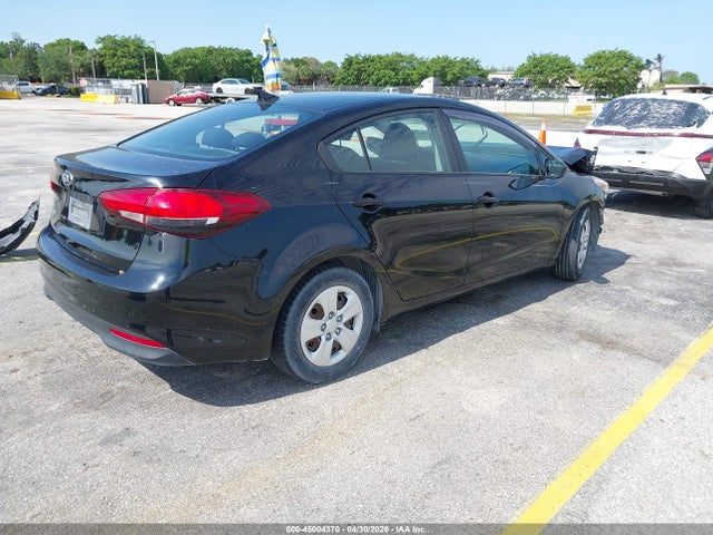 Продажа на аукционе авто 2017 Kia Forte Lx, vin: 3KPFK4A7XHE041374, номер лота: 45004370