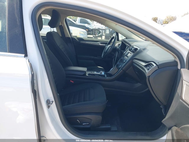 3FA6P0LU4HR237984 Ford Fusion Hybrid Se