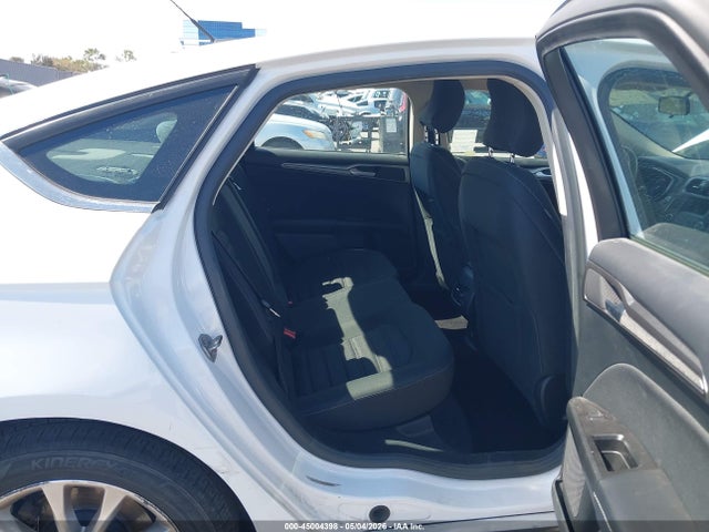 3FA6P0LU4HR237984 Ford Fusion Hybrid Se