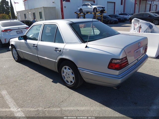 Aukcja sprzedaży 1995 Mercedes-benz E 320 Base/320 Special, vin: WDBEA32E4SC161481, numer aukcji: 45004439