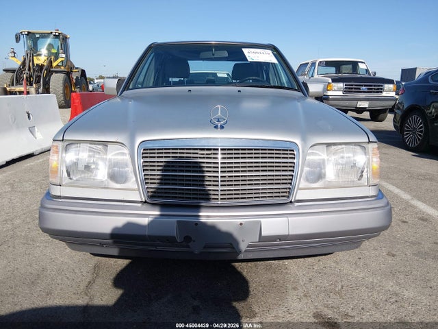 Aukcja sprzedaży 1995 Mercedes-benz E 320 Base/320 Special, vin: WDBEA32E4SC161481, numer aukcji: 45004439
