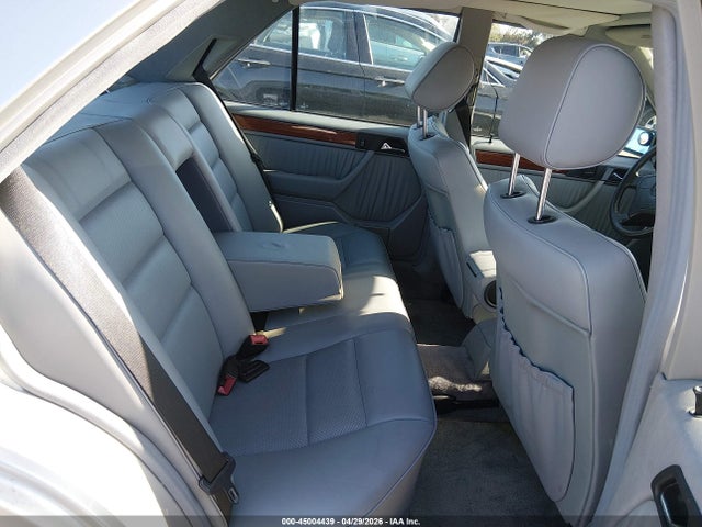 Aukcja sprzedaży 1995 Mercedes-benz E 320 Base/320 Special, vin: WDBEA32E4SC161481, numer aukcji: 45004439