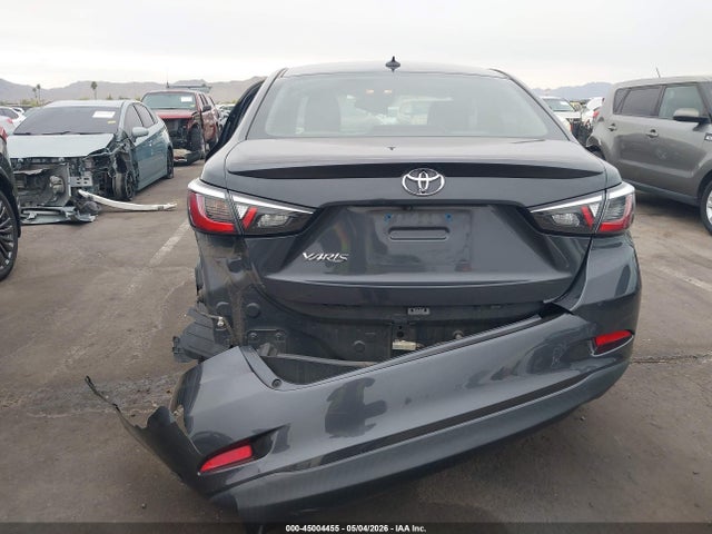 3MYDLBYV9KY503086 Toyota YARIS LE