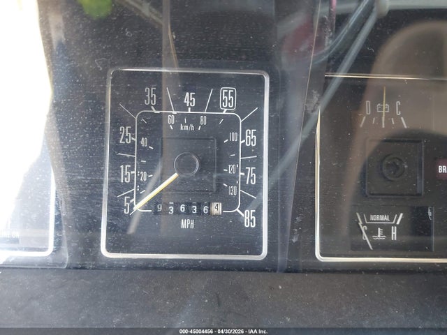 45004456 :رقم المزاد ، 1FTEE14F4FHB90990 vin ، 1985 Ford Econoline E150 Van مزاد بيع