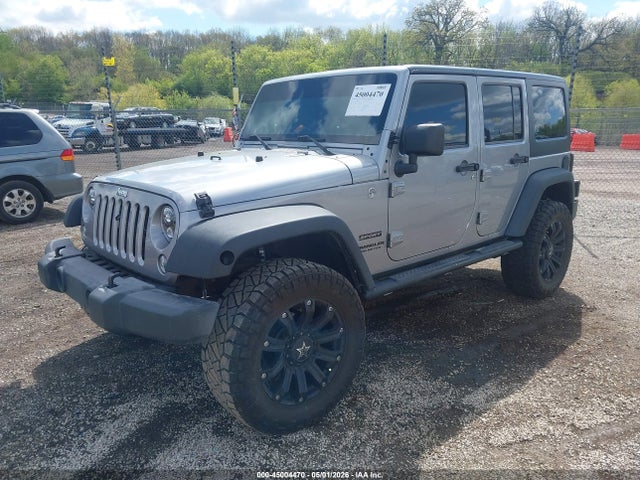 45004470 :رقم المزاد ، 1C4BJWDG8EL155627 vin ، 2014 Jeep Wrangler Unlimited Sport مزاد بيع
