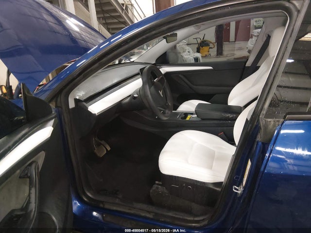 45004517 :رقم المزاد ، 7SAYGAEE2SF251148 vin ، 2025 Tesla Model Y Long Range Dual Motor All-wheel Drive مزاد بيع