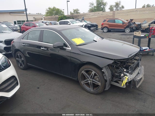 W1K3G4EB0NJ356286 Mercedes-Benz A 220