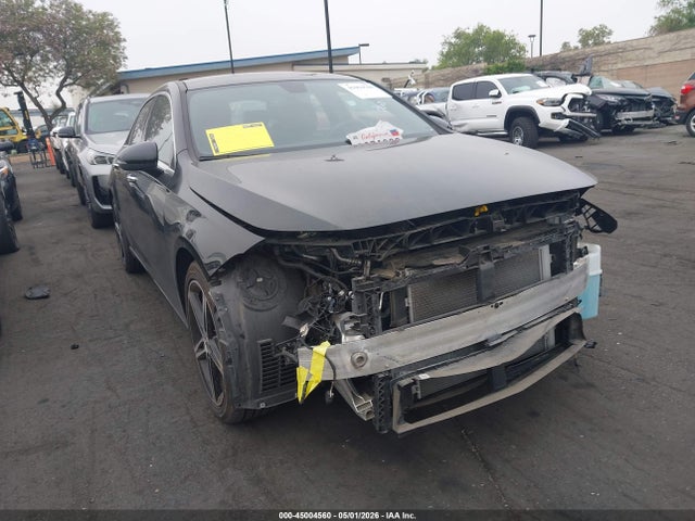 W1K3G4EB0NJ356286 Mercedes-Benz A 220