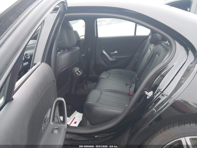 W1K3G4EB0NJ356286 Mercedes-Benz A 220