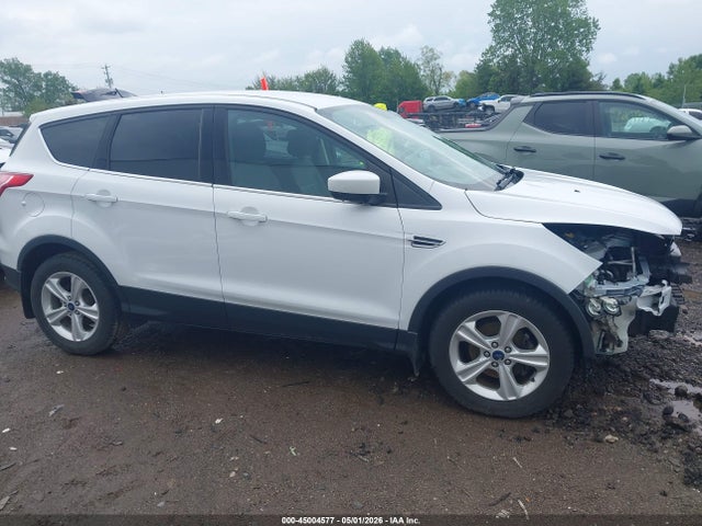 Продаж на аукціоні авто 2015 Ford Escape Se, vin: 1FMCU0G75FUA66996, номер лоту: 45004577