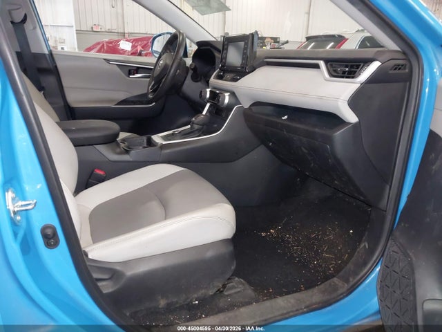 4T3B6RFV9MU030548 Toyota Rav4 Hybrid Xle Premium