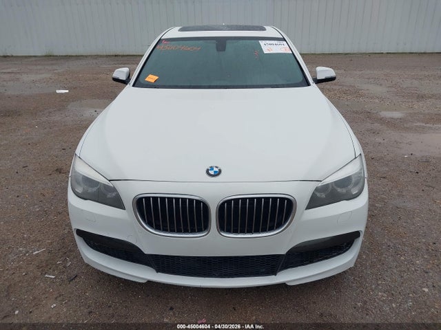 2013 Bmw 750i Xdrive მანქანა იყიდება აუქციონზე, vin: WBAYB6C53DC998329, აუქციონის ნომერი: 45004604