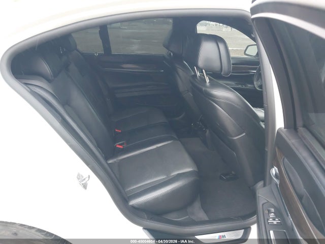 2013 Bmw 750i Xdrive მანქანა იყიდება აუქციონზე, vin: WBAYB6C53DC998329, აუქციონის ნომერი: 45004604