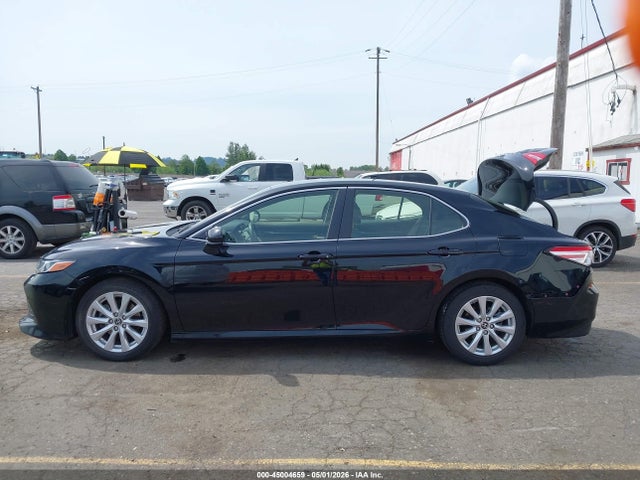 Продажа на аукционе авто 2018 Toyota Camry Le, vin: JTNB11HK2J3015404, номер лота: 45004659