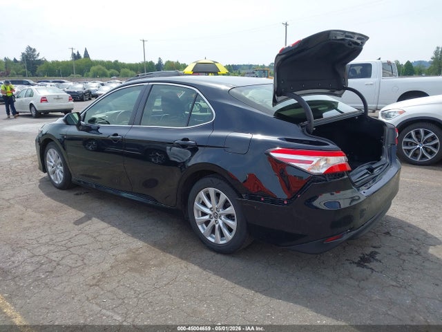 Продажа на аукционе авто 2018 Toyota Camry Le, vin: JTNB11HK2J3015404, номер лота: 45004659