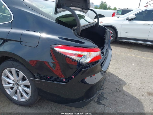 Продажа на аукционе авто 2018 Toyota Camry Le, vin: JTNB11HK2J3015404, номер лота: 45004659