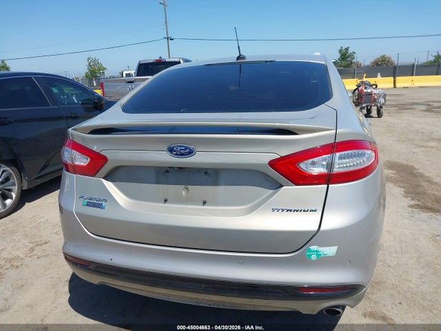 Ford Fusion Energi Titanium 2015 3FA6P0SU3FR245380 Image 16