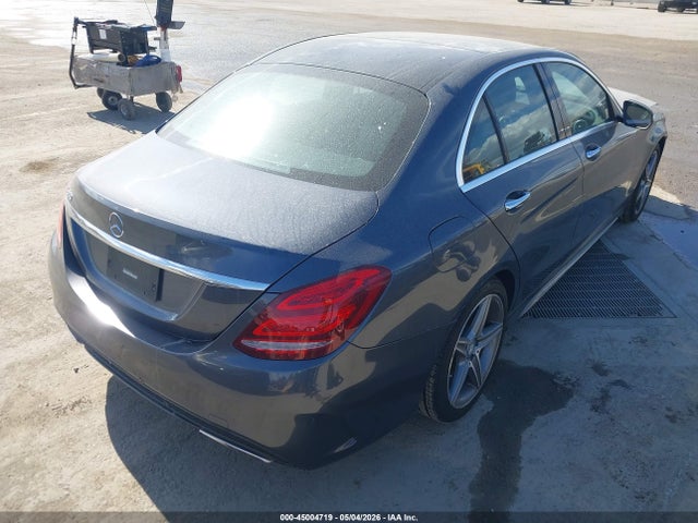 45004719 :رقم المزاد ، 55SWF4JB1FU044355 vin ، 2015 Mercedes-benz C 300 Luxury/sport مزاد بيع