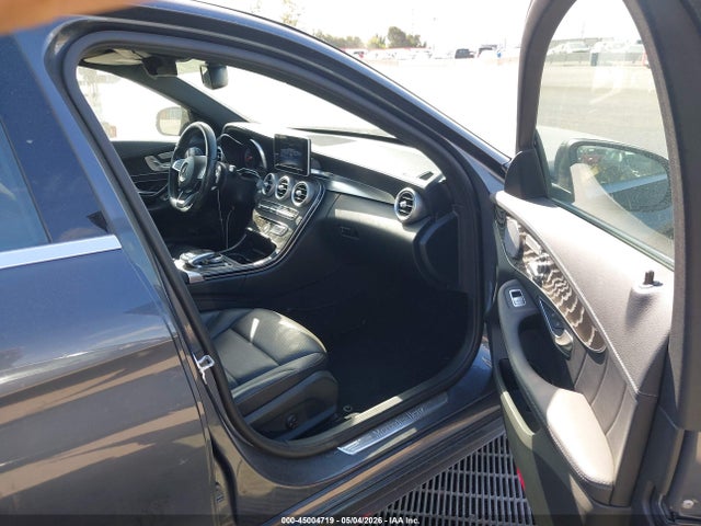 45004719 :رقم المزاد ، 55SWF4JB1FU044355 vin ، 2015 Mercedes-benz C 300 Luxury/sport مزاد بيع