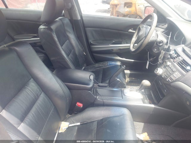 45004741 :رقم المزاد ، 1HGCP3F88AA021781 vin ، 2010 Honda Accord 3.5 Ex-l مزاد بيع