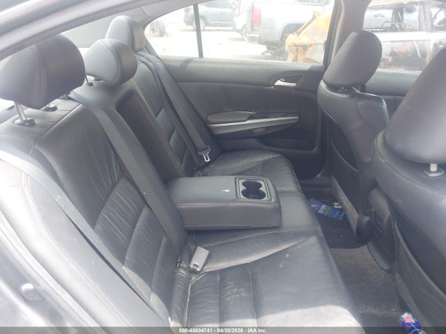 45004741 :رقم المزاد ، 1HGCP3F88AA021781 vin ، 2010 Honda Accord 3.5 Ex-l مزاد بيع