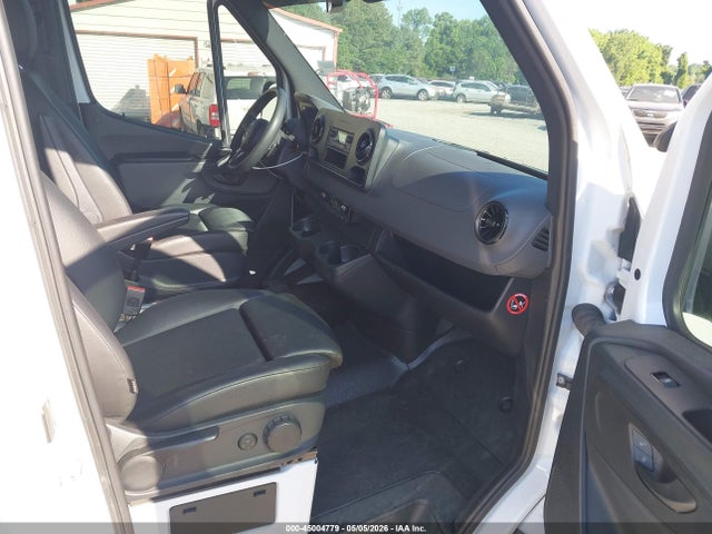 45004779 :رقم المزاد ، WDZPF0CD7KP108699 vin ، 2019 Mercedes-benz Sprinter 2500 High Roof V6 مزاد بيع