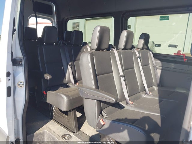 45004779 :رقم المزاد ، WDZPF0CD7KP108699 vin ، 2019 Mercedes-benz Sprinter 2500 High Roof V6 مزاد بيع