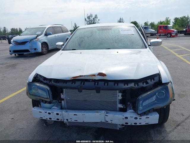 Aukcja sprzedaży 2014 Chrysler 300c, vin: 2C3CCAET6EH169685, numer aukcji: 45004815