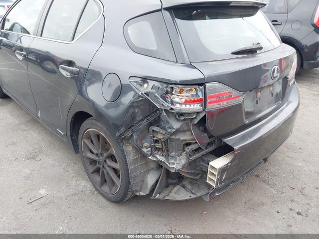 45004830 :رقم المزاد ، JTHKD5BH6B2030297 vin ، 2011 Lexus Ct 200h Premium مزاد بيع