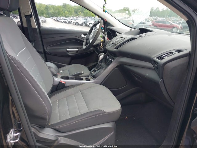 1FMCU0GX5FUA74564 Ford ESCAPE SE
