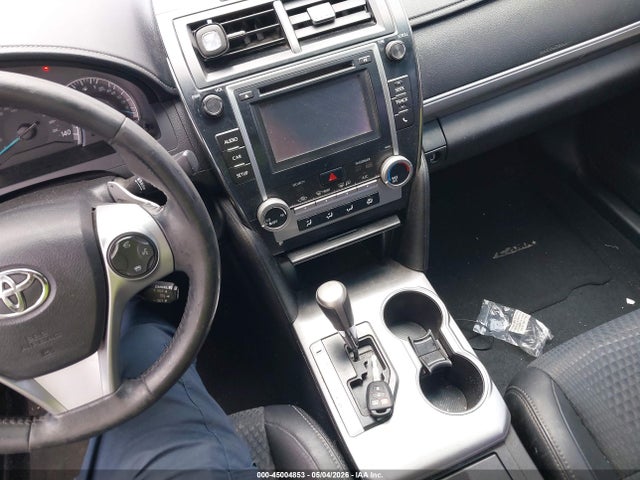 45004853 :رقم المزاد ، 4T1BF1FK3EU361742 vin ، 2014 Toyota Camry Se مزاد بيع