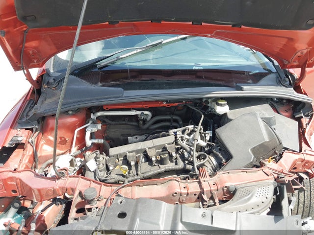 45004854 :رقم المزاد ، 1FADP3K24JL266057 vin ، 2018 Ford Focus Se مزاد بيع
