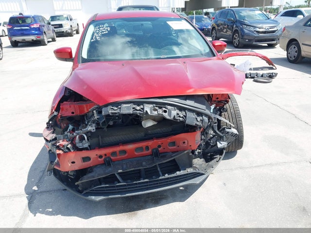 45004854 :رقم المزاد ، 1FADP3K24JL266057 vin ، 2018 Ford Focus Se مزاد بيع