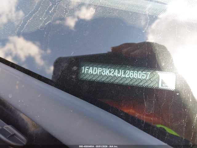 45004854 :رقم المزاد ، 1FADP3K24JL266057 vin ، 2018 Ford Focus Se مزاد بيع