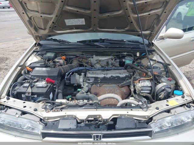 45004940 :رقم المزاد ، JHMCB7687PC047269 vin ، 1993 Honda Accord Se مزاد بيع