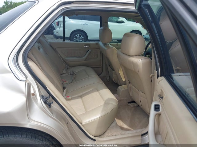 45004940 :رقم المزاد ، JHMCB7687PC047269 vin ، 1993 Honda Accord Se مزاد بيع