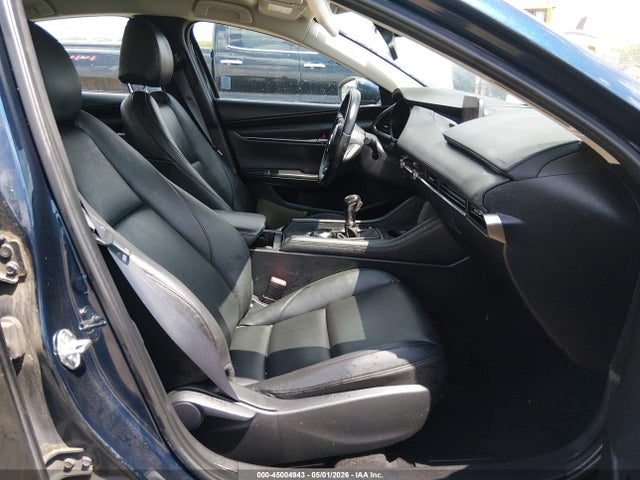 45004943 :رقم المزاد ، 3MZBPABL5MM251761 vin ، 2021 Mazda Mazda3 Select مزاد بيع