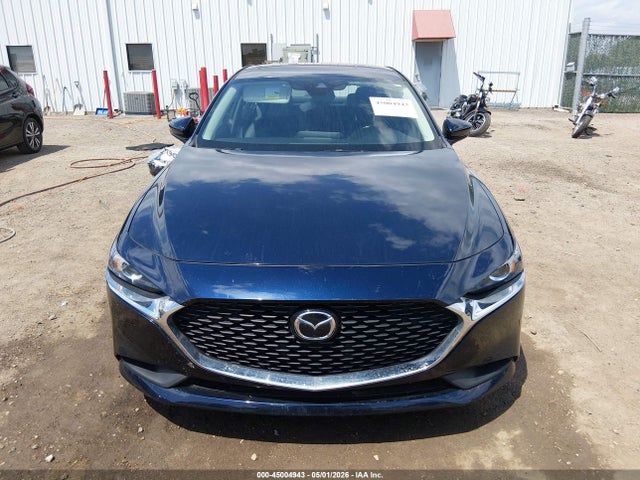45004943 :رقم المزاد ، 3MZBPABL5MM251761 vin ، 2021 Mazda Mazda3 Select مزاد بيع