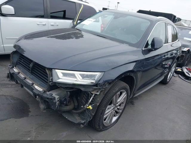WA1CNAFY8J2188915 Audi Q5 2.0t Premium/2.0t Tech Premium