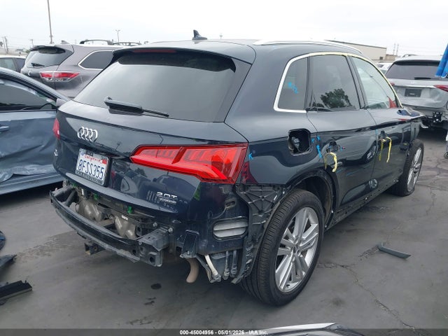 WA1CNAFY8J2188915 Audi Q5 2.0t Premium/2.0t Tech Premium