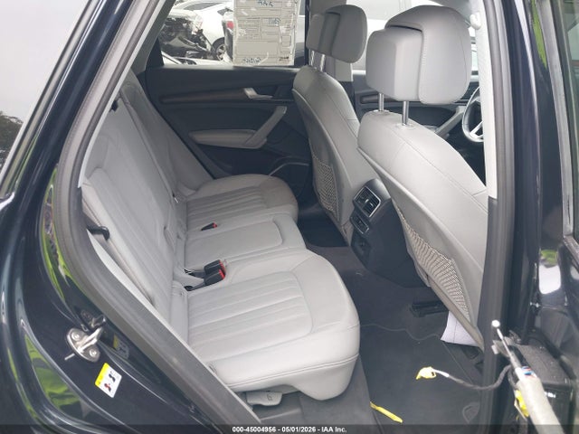 WA1CNAFY8J2188915 Audi Q5 2.0t Premium/2.0t Tech Premium