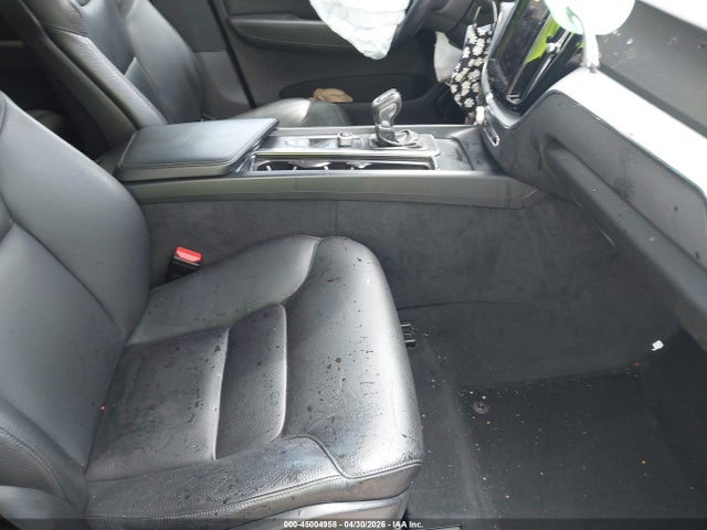2018 Volvo Xc60 T6 Momentum მანქანა იყიდება აუქციონზე, vin: YV4A22RK8J1009469, აუქციონის ნომერი: 45004958