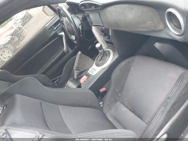 45004977 :رقم المزاد ، JF1ZNAA12H8711403 vin ، 2017 Toyota 86 مزاد بيع